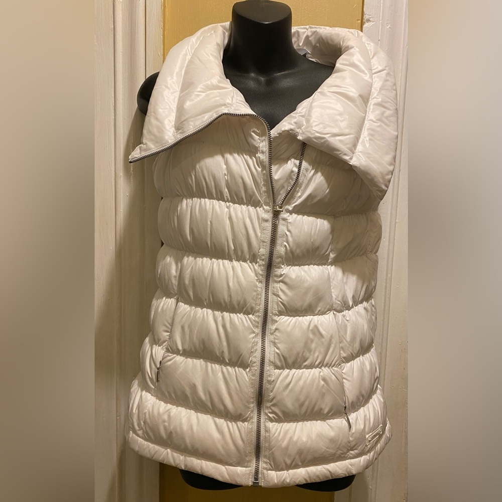 ATHLETA White Asymmetrical Zip Puffer Vest - Size S